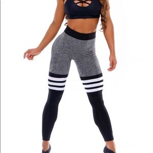 NWT Bombshell sportswear leggings